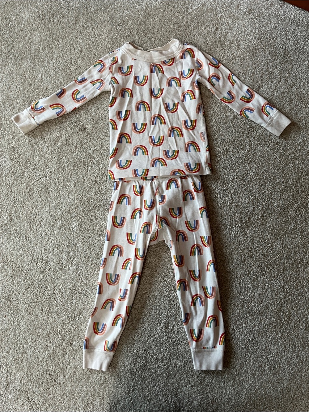 Hanna Andersson Cream Rainbow Long Sleeve Pajama Set